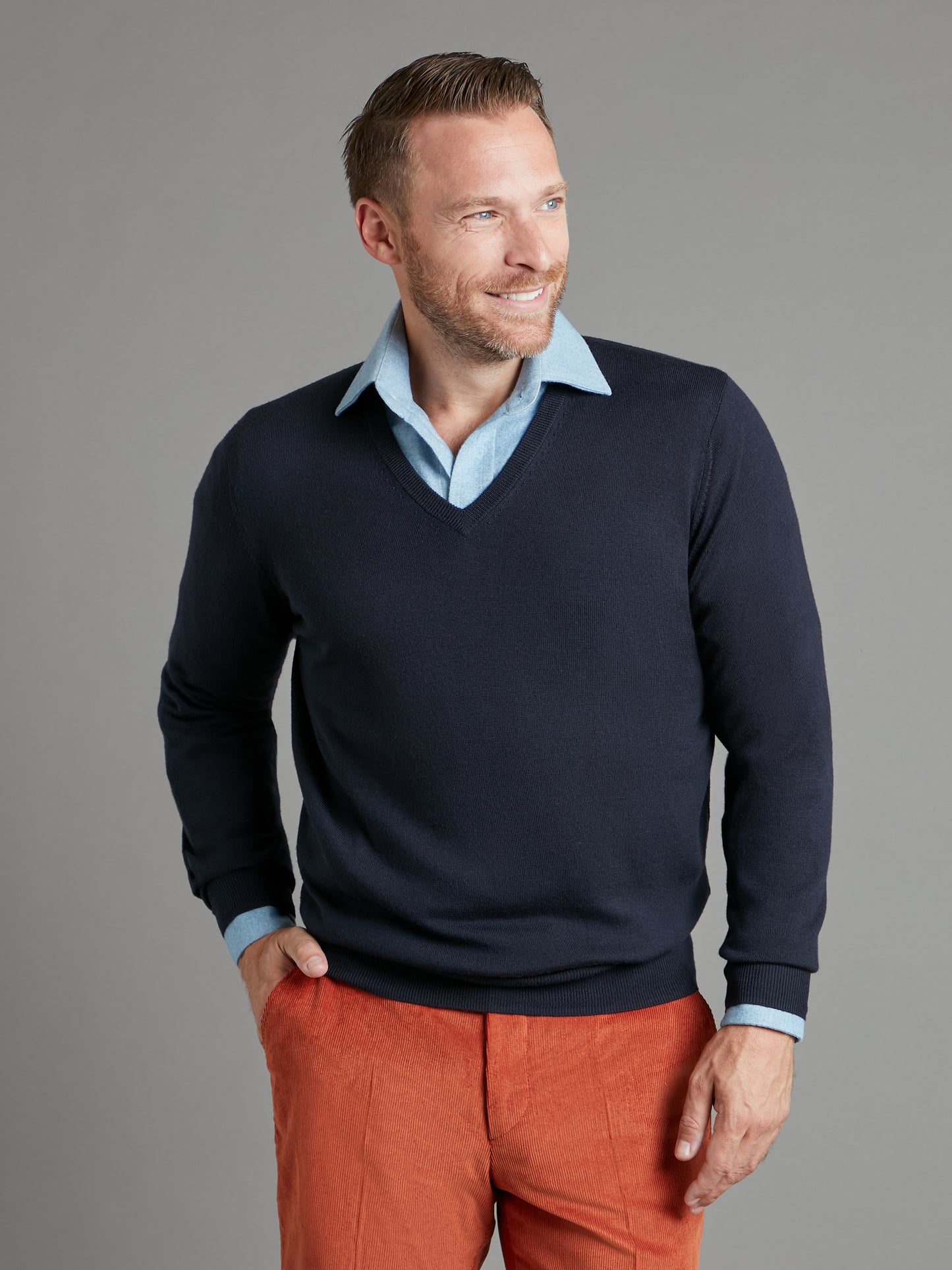 Merino V Neck Jumper - Dark Navy